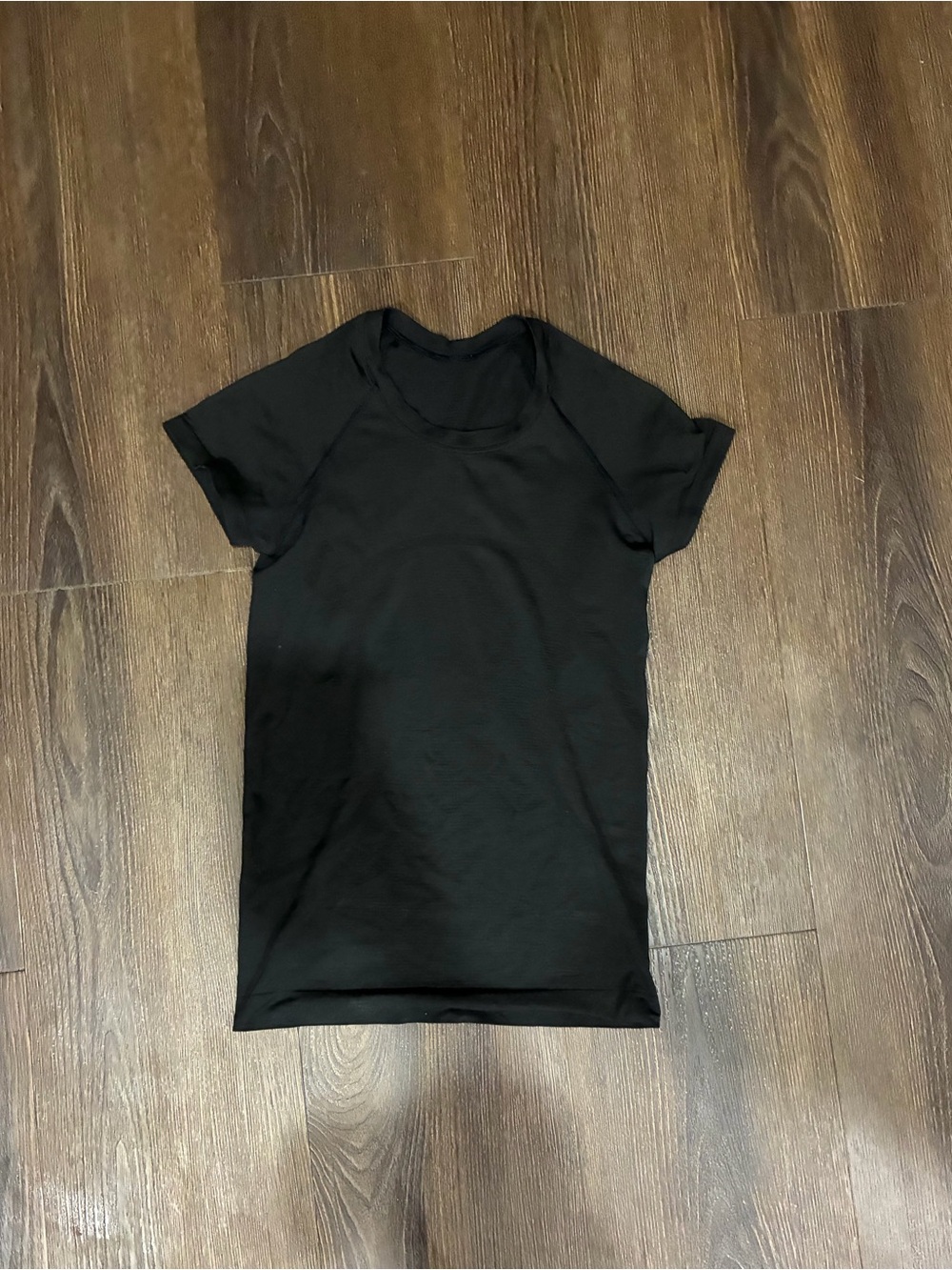 Lululemon black short sleeve